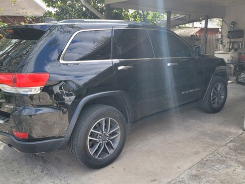 Used 2019 Jeep Grand Cherokee Limited w/ Luxury Group II image 6