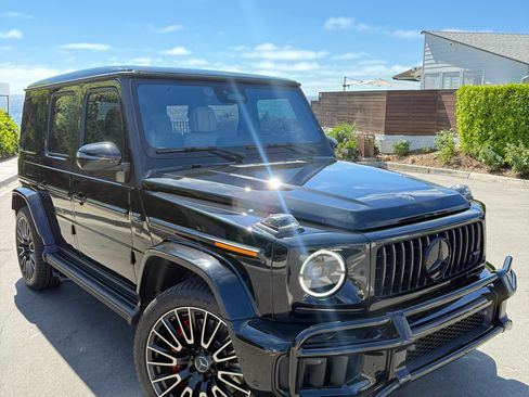 Used 2025 Mercedes-Benz G 63 AMG AMG G 63 Sport Utility 4D image 4