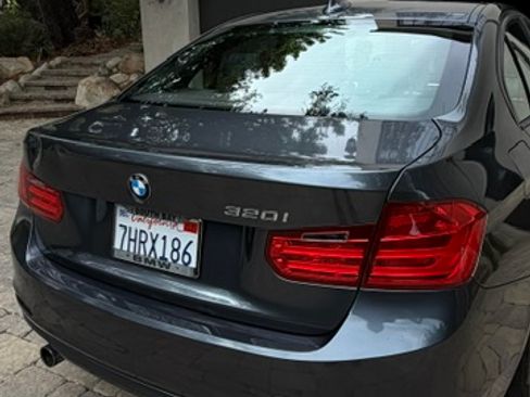 Used 2015 BMW 320i Sedan RWD image 13
