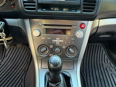 Used 2008 Subaru Outback 2.5i image 11