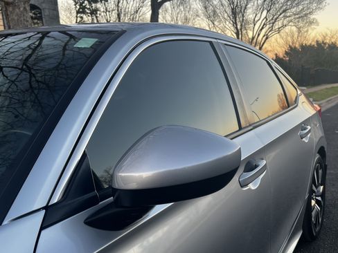 Used 2023 Honda Civic EX image 4