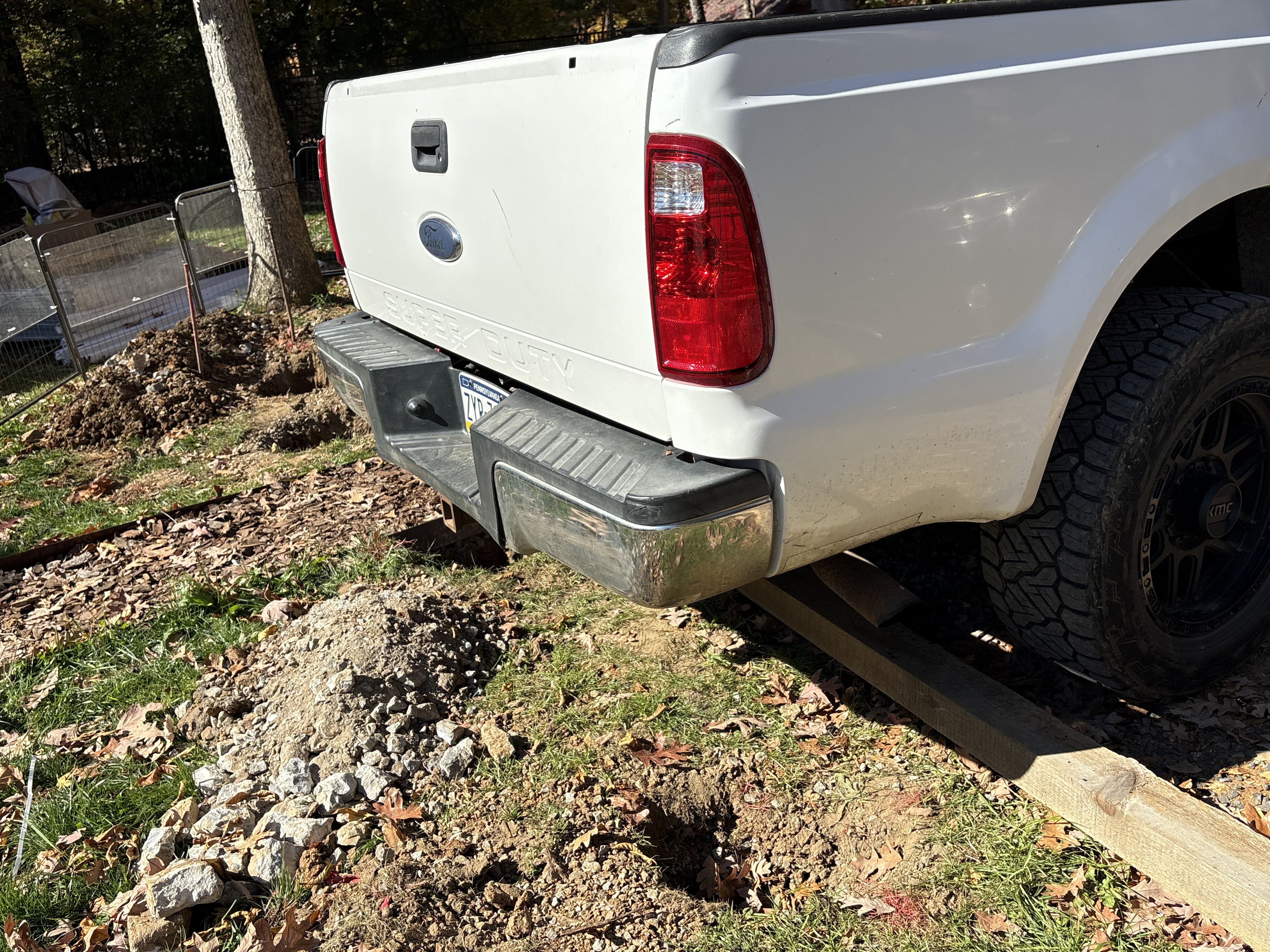 Used 2002 Ford F250 2WD Crew Cab Super Duty image 1