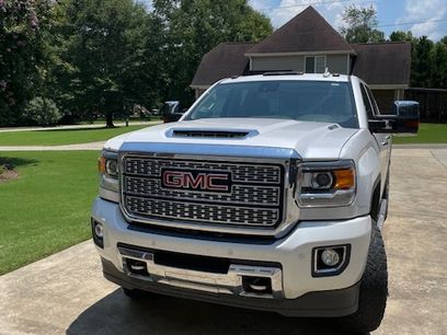Used 2018 GMC Sierra 2500 Denali w/ Duramax Plus Package