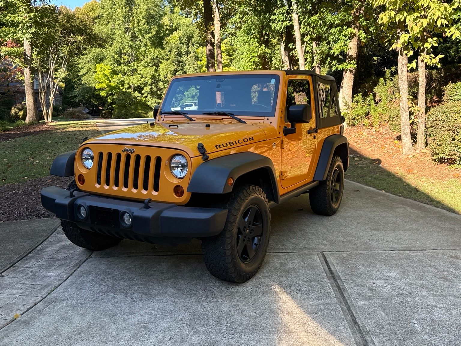 Used 2012 Jeep Wrangler Rubicon w/ Dual Top Group AWD/4WD image 6