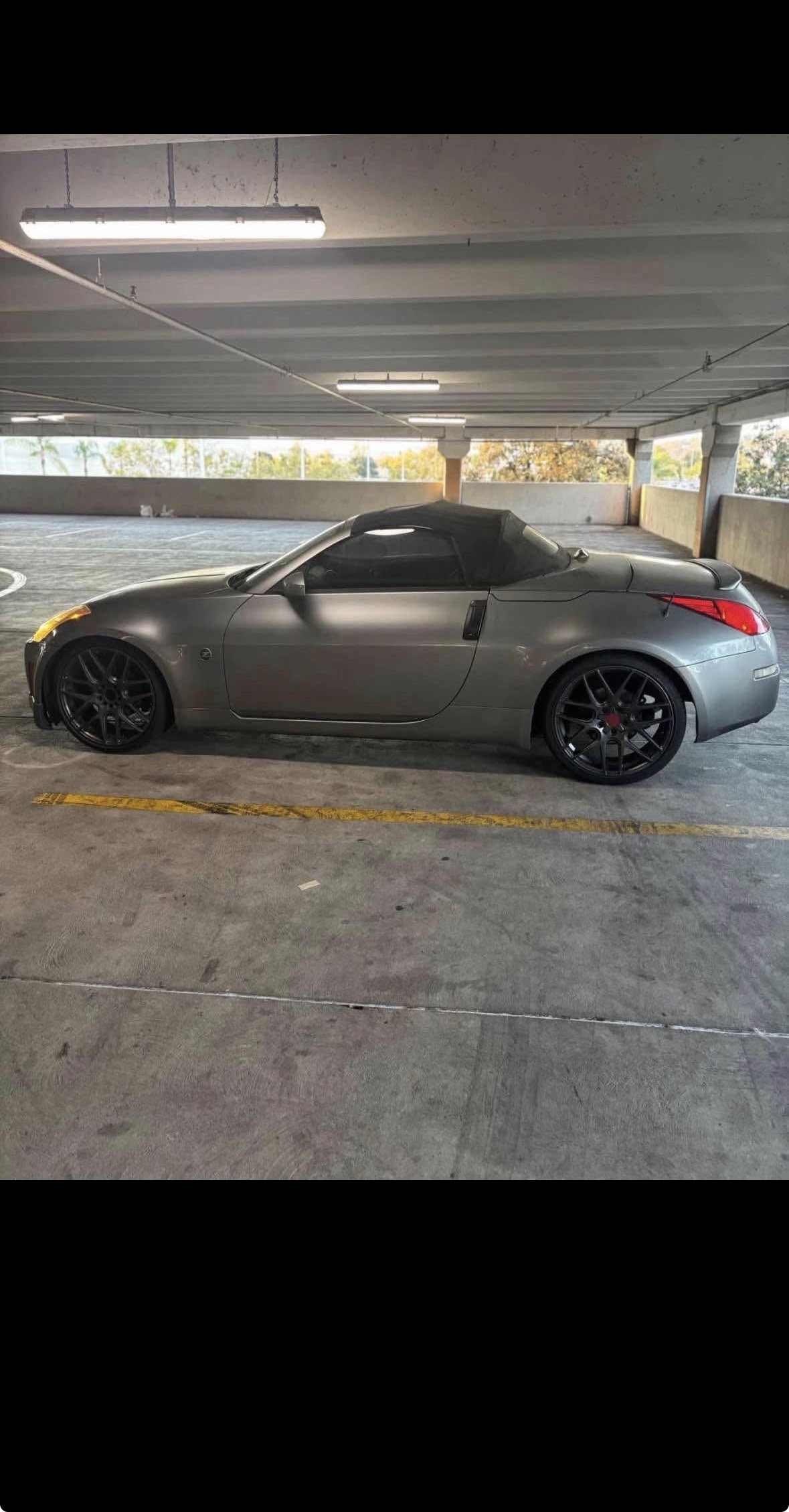 Used 2004 Nissan 350Z Touring RWD image 15