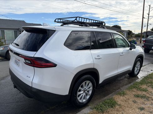 Used 2026 Toyota Grand Highlander AWD image 8