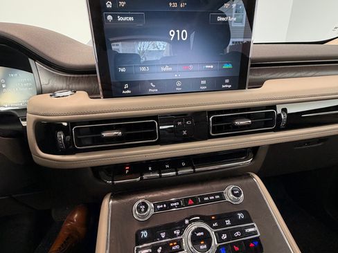 Used 2020 Lincoln Aviator Reserve w/ Equipment Group 202A AWD/4WD image 21