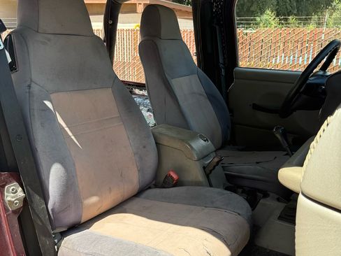 Used 2003 Jeep Wrangler X image 16