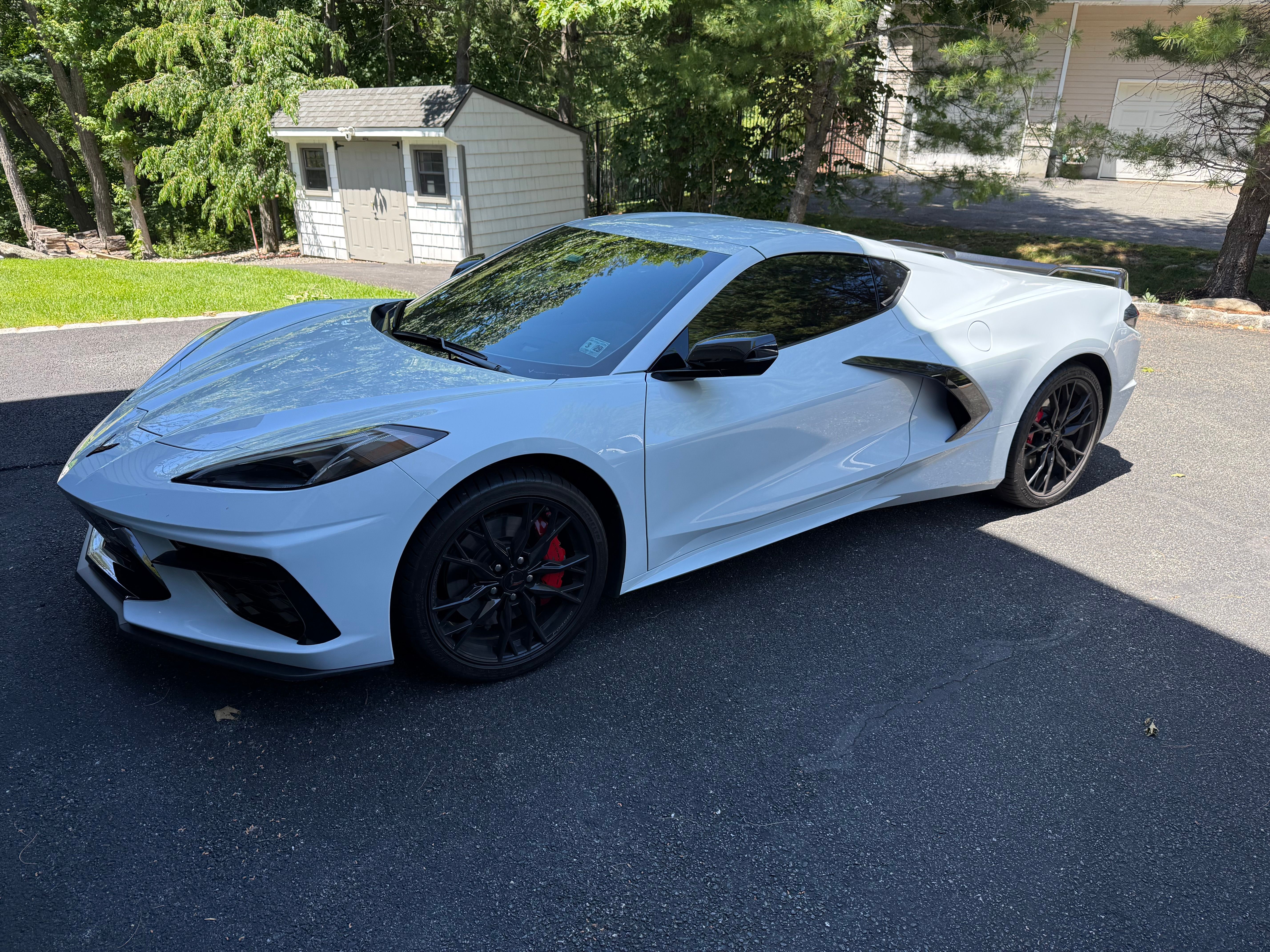 Used 2024 Chevrolet Corvette Stingray Preferred Cpe w/ Z51 Performance Package RWD image 1