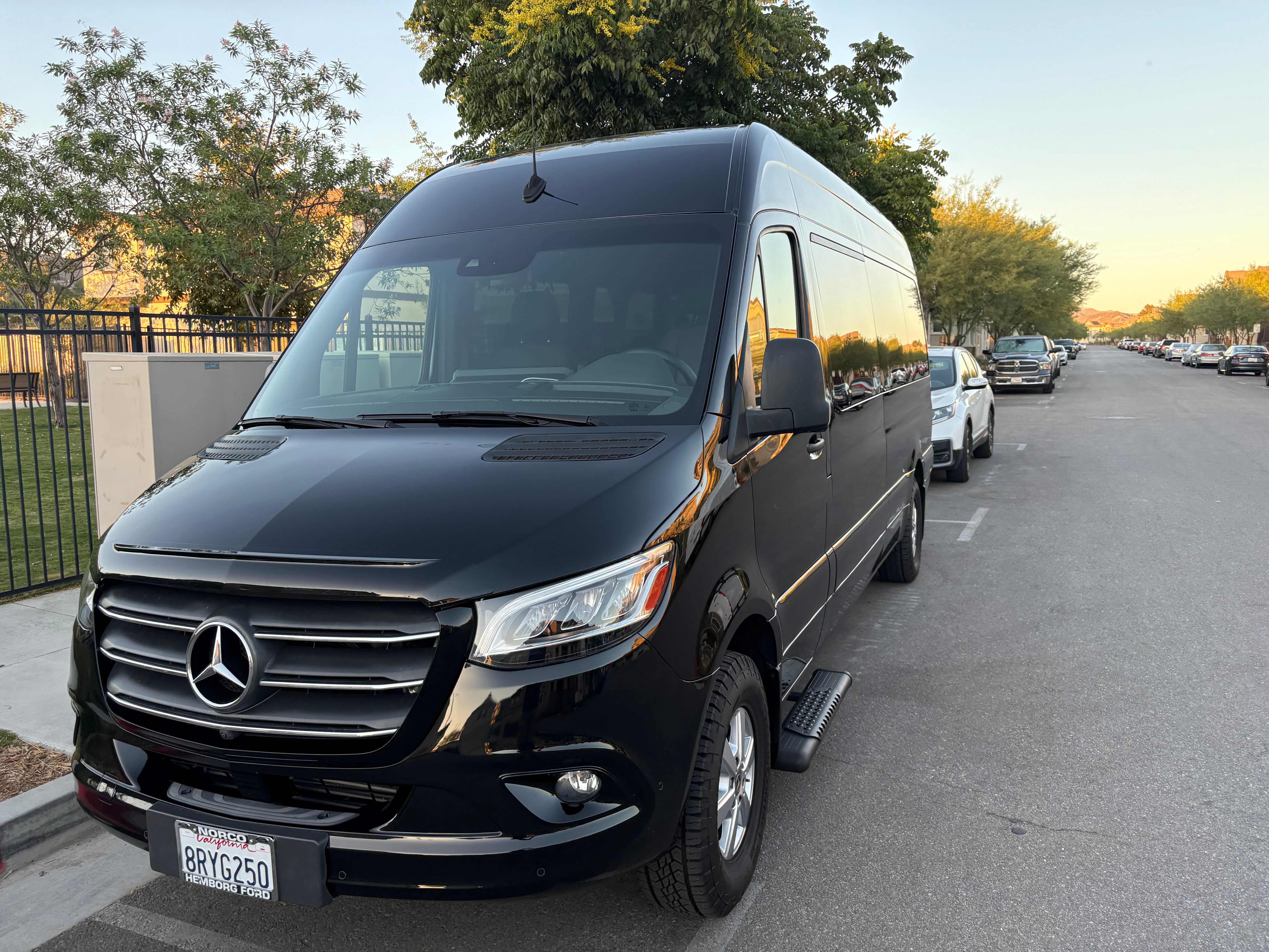 Used 2020 Mercedes-Benz Sprinter 2500 image 1