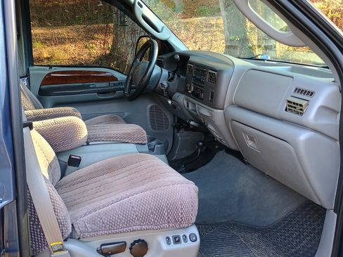 Used 2004 Ford F350 Lariat image 11