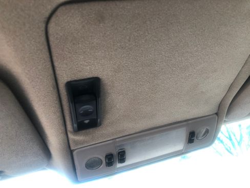 Used 1995 BMW 525i Sedan image 8