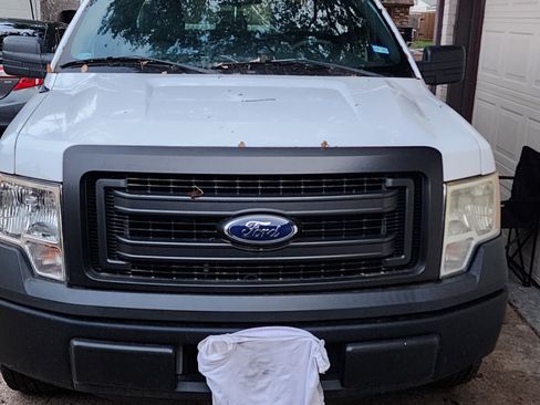 Used 2014 Ford F150 XL w/ Trailer Tow Package image 2