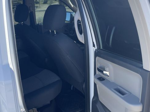 Used 2012 RAM 1500 Classic SLT image 6
