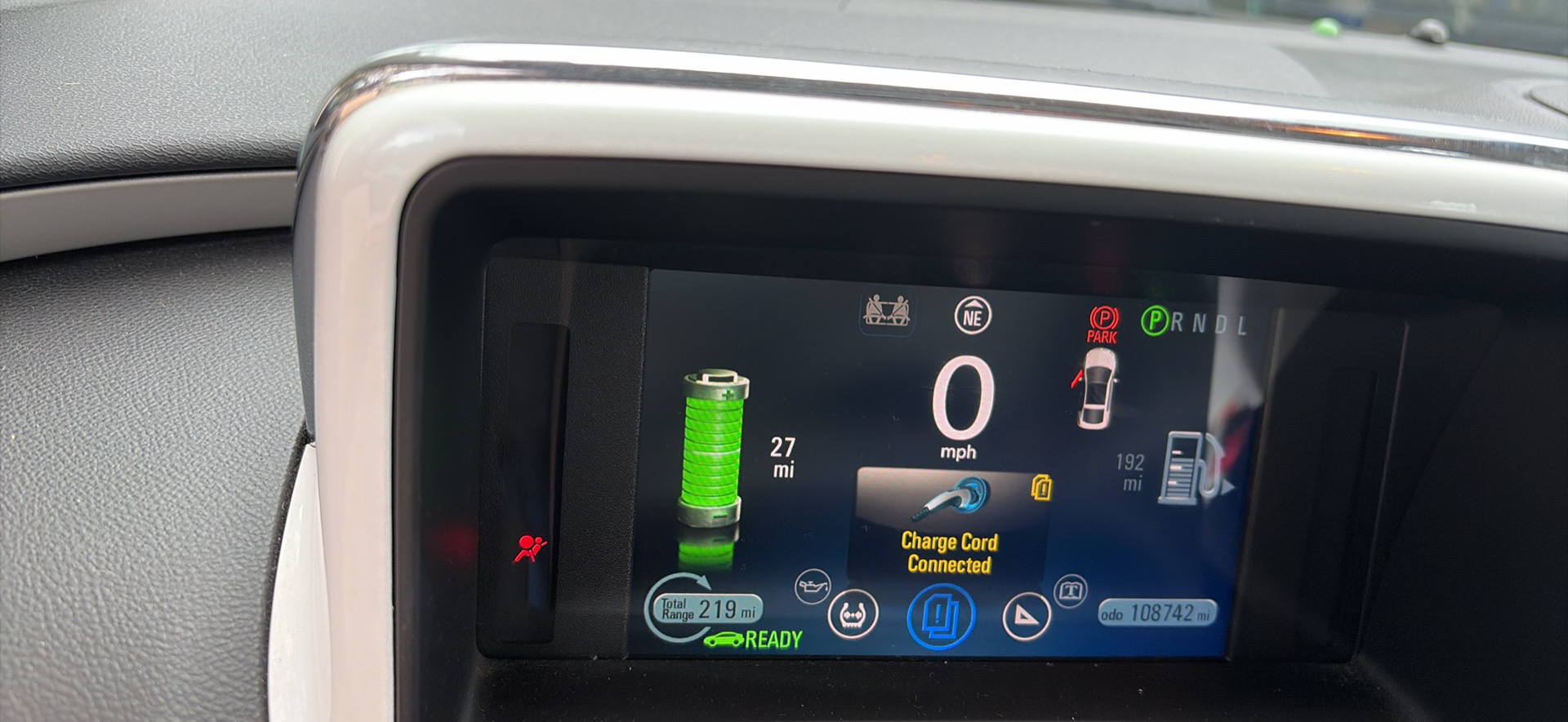 Used 2012 Chevrolet Volt FWD image 2