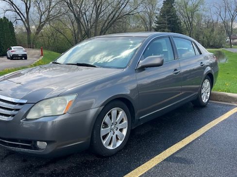 Used 2006 Toyota Avalon XLS FWD image 4
