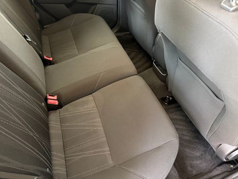 Used 2017 Ford Focus SE FWD image 9