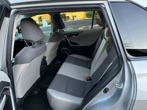 Used 2023 Toyota RAV4 XLE image 9