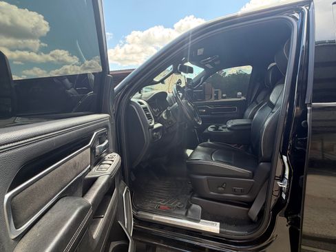 Used 2022 RAM 3500 Laramie w/ Max Tow Package AWD/4WD image 5