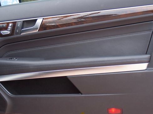 Used 2014 Mercedes-Benz E 550 Coupe image 30