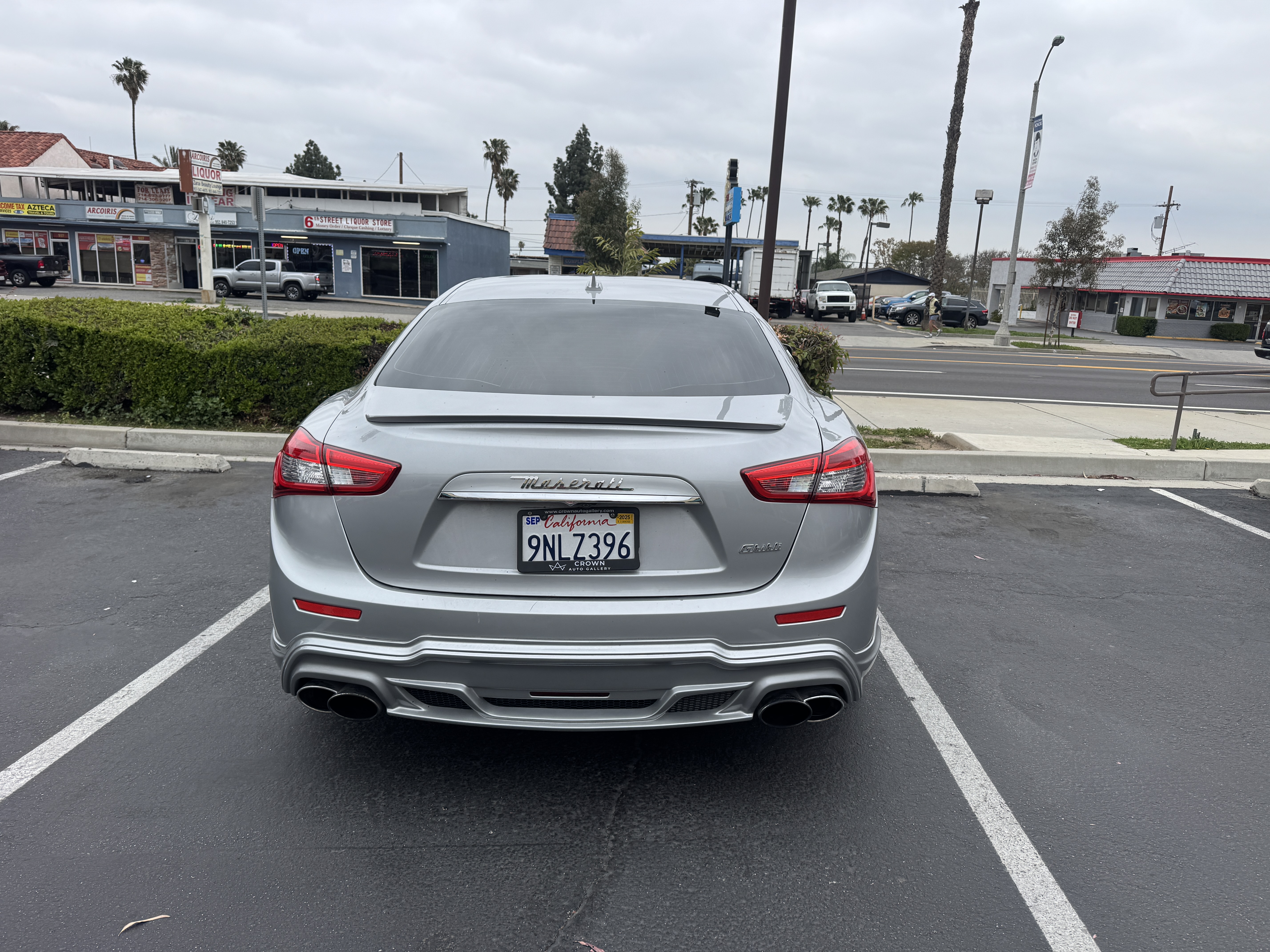 Used 2014 Maserati Ghibli RWD image 4