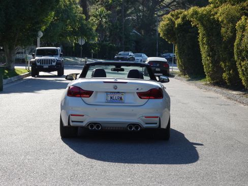Used 2019 BMW M4 Convertible w/ Competition Package image 6