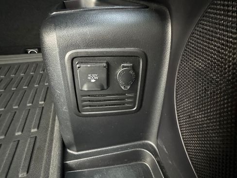 Used 2018 Toyota 4Runner Limited image 29