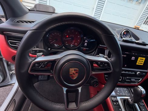 Used 2021 Porsche Macan GTS AWD/4WD image 12
