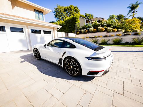 Used 2021 Porsche 911 Turbo S image 12