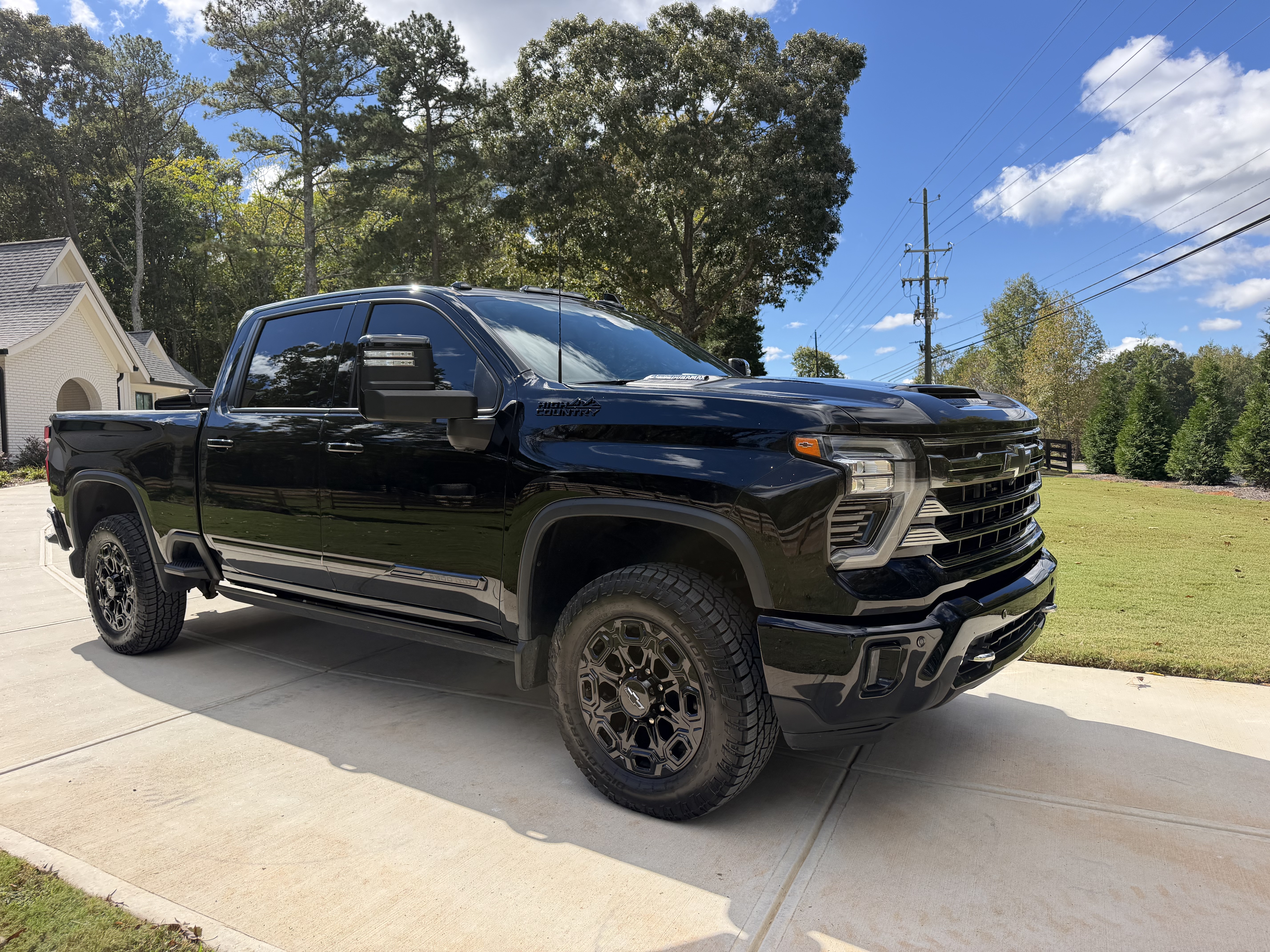 Used 2024 Chevrolet Silverado 3500 High Country w/ High Country Premium Package AWD/4WD image 5