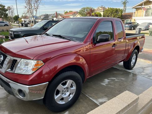 Used 2009 Nissan Frontier SE w/ SE Value Truck Pkg image 6