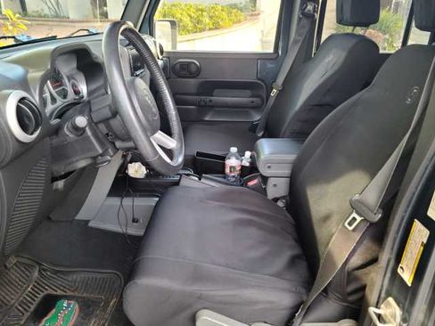 Used 2008 Jeep Wrangler Unlimited Sahara w/ Dual Top Group image 27