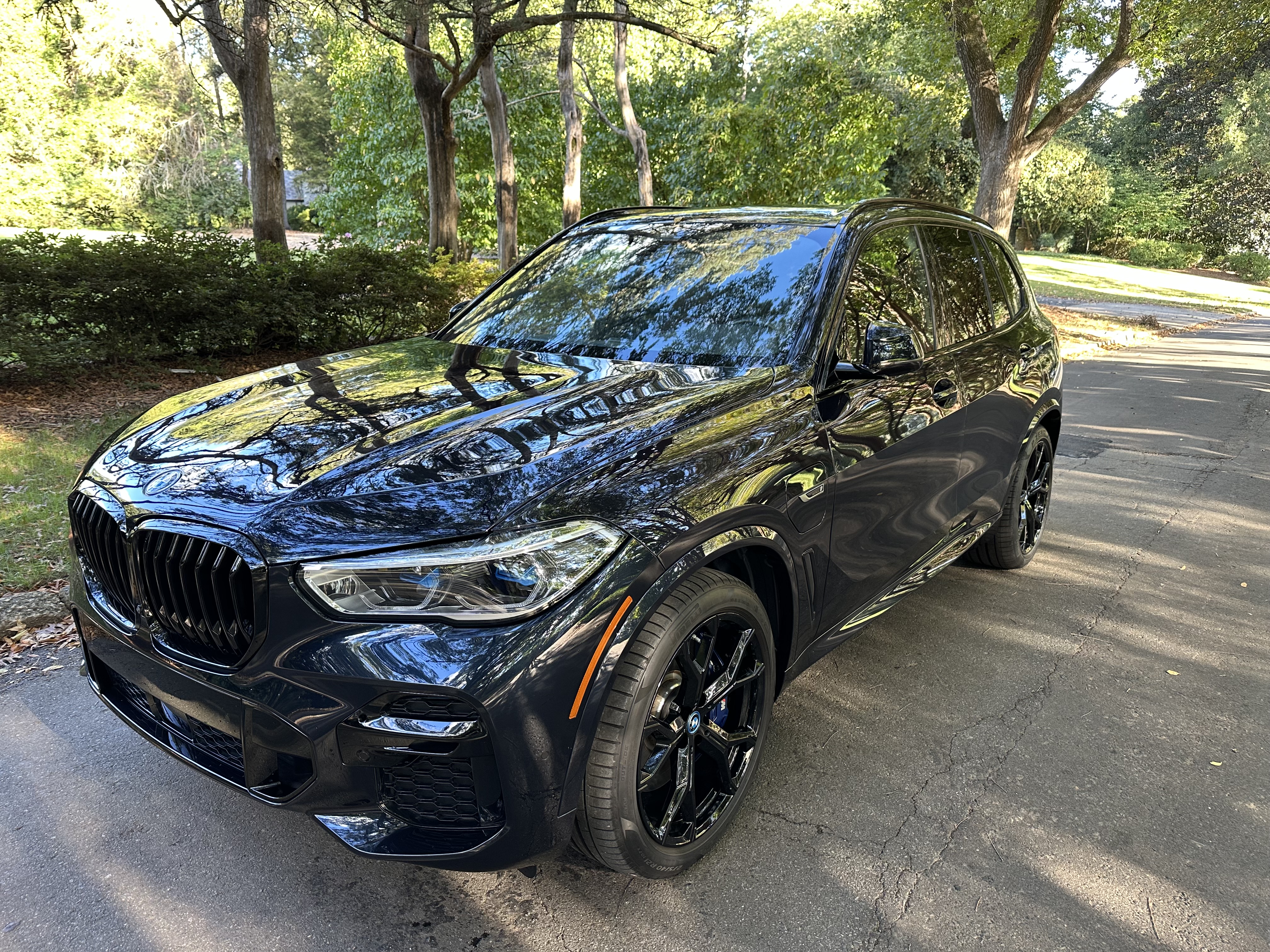 Used 2022 BMW X5 xDrive45e w/ M Sport Package AWD/4WD image 19