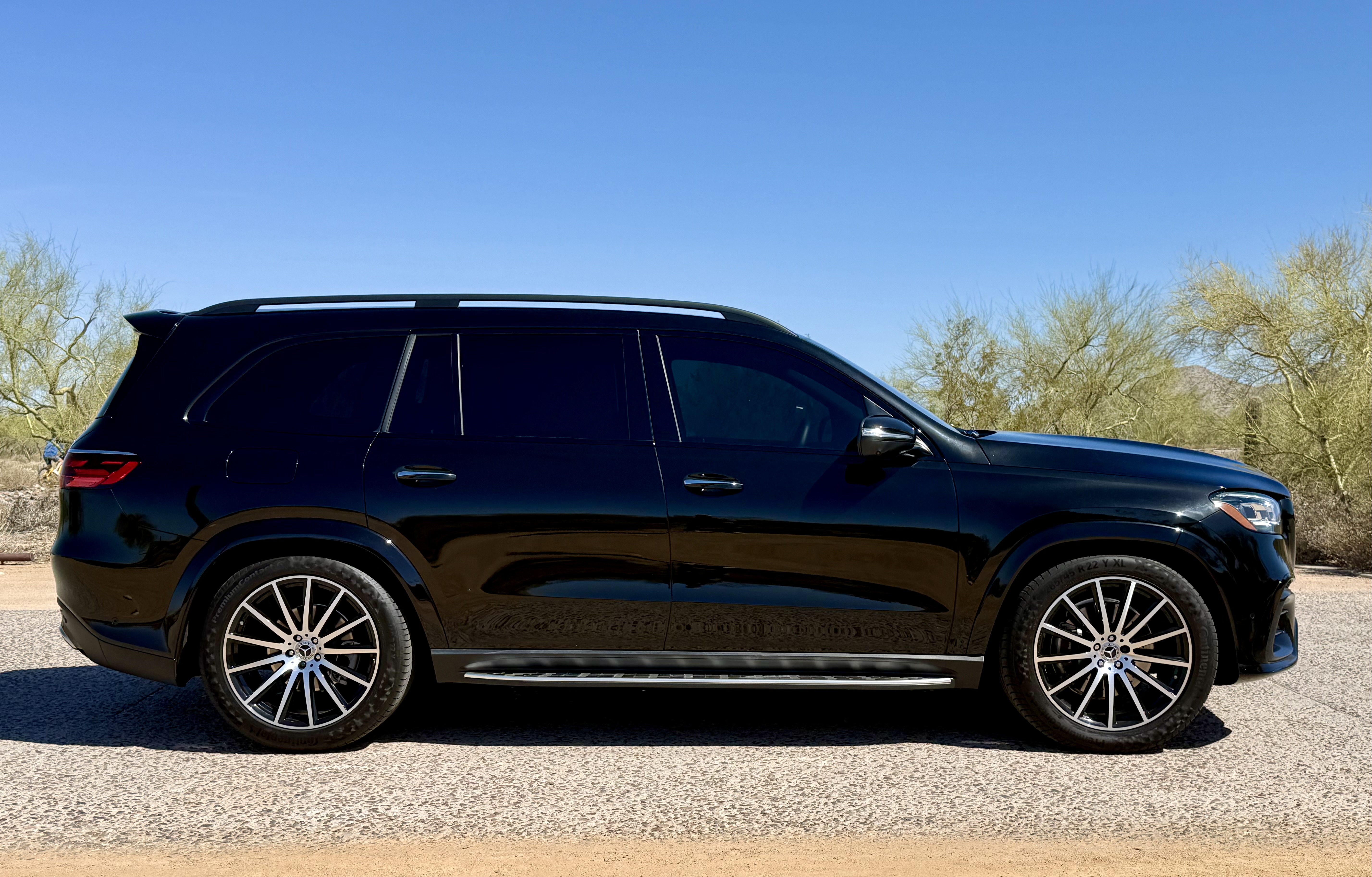 Used 2024 Mercedes-Benz GLS 580 4MATIC image 4