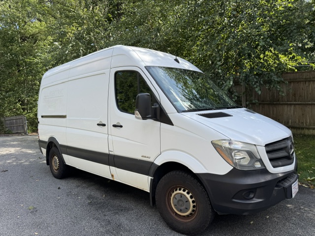 Used 2016 Mercedes-Benz Sprinter 2500 image 1