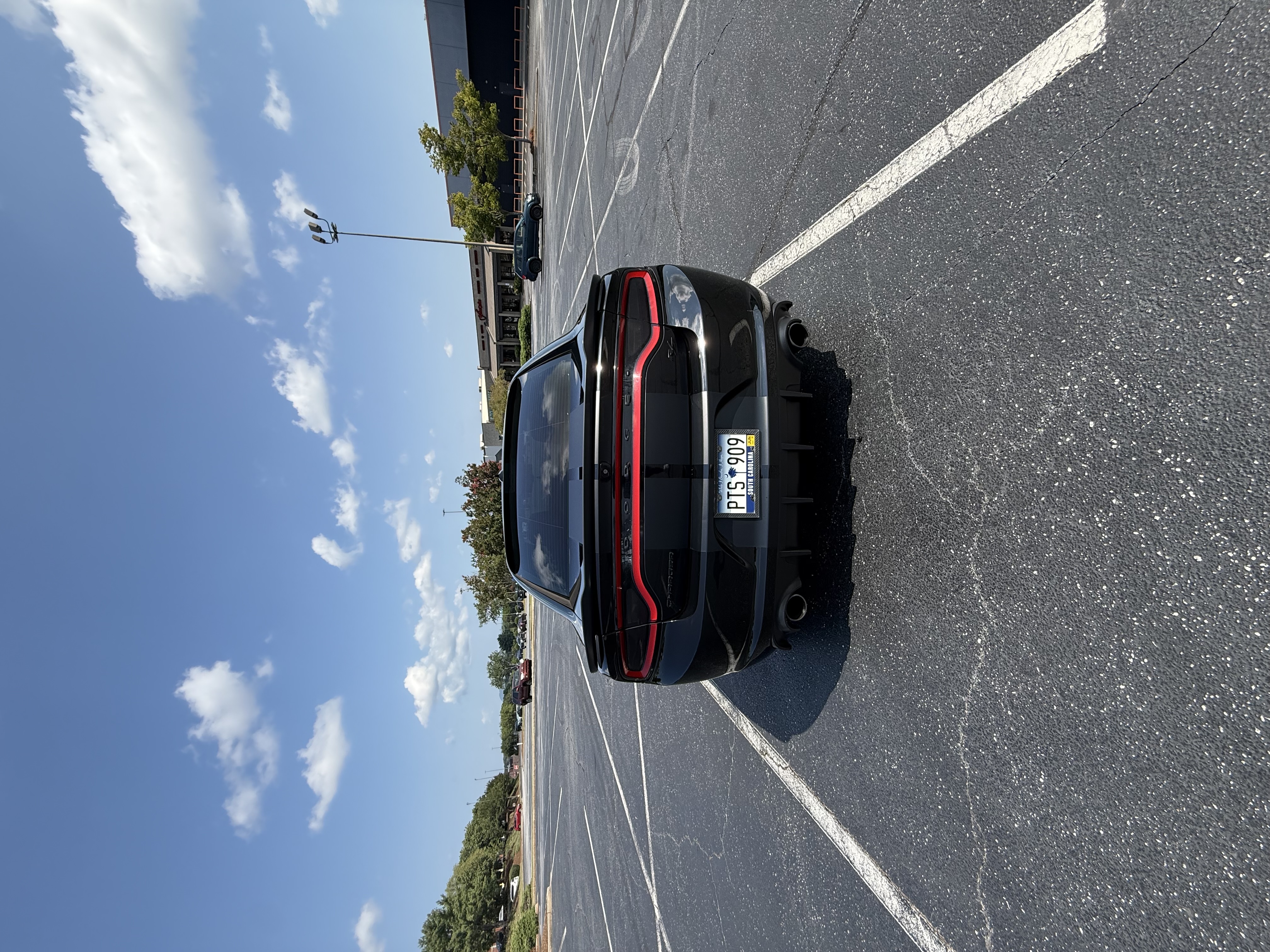 Used 2016 Dodge Charger R/T w/ Navigation & Travel Group RWD image 5