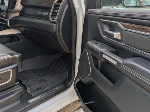 Used 2020 RAM 1500 Laramie image 10