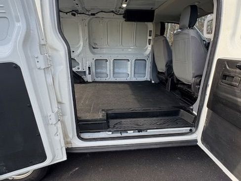 Used 2019 Ford Transit 250 130 Low Roof image 20