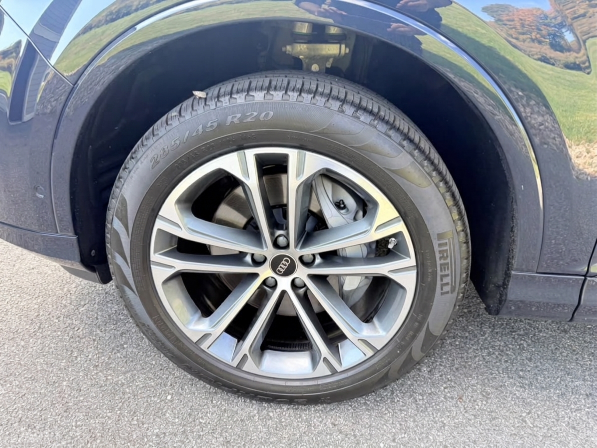 Used 2026 Audi Q7 2.0T Premium AWD/4WD image 12