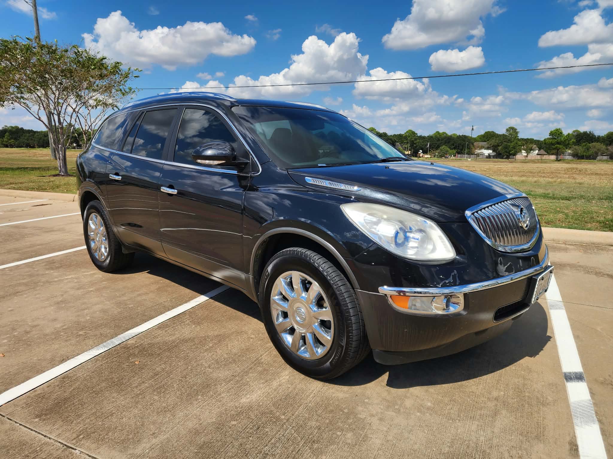 Used 2012 Buick Enclave Leather FWD image 6