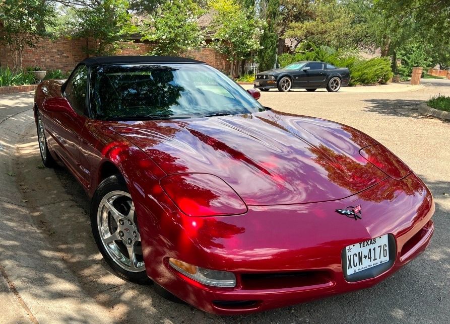 Used 2004 Chevrolet Corvette Convertible w/ Preferred Equipment Group RWD image 5