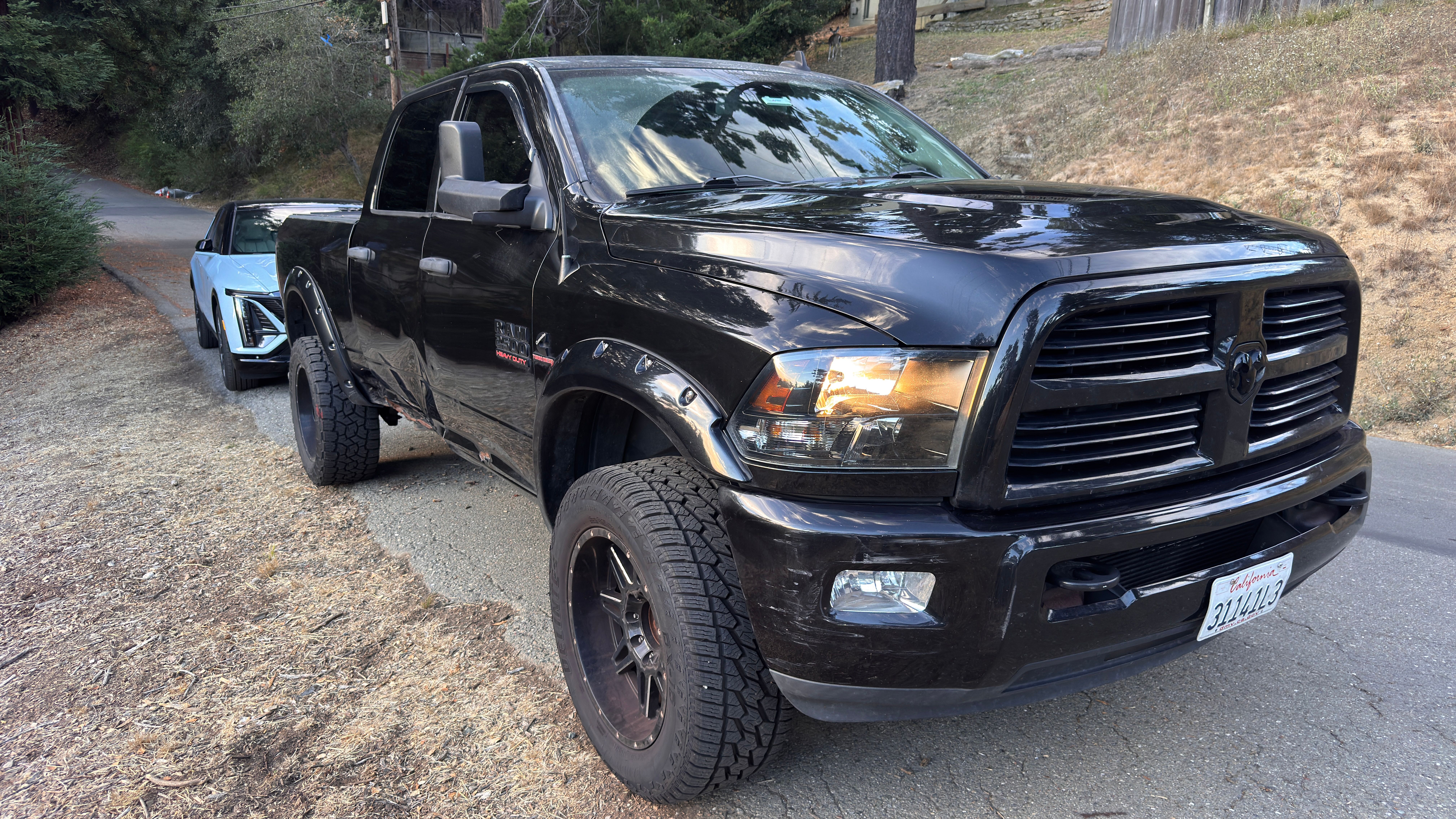 Used 2017 RAM 2500 Big Horn w/ Black Appearance Group AWD/4WD image 4