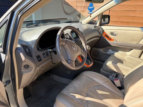 Used 2001 Lexus RX 300 image 6