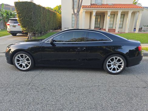 Used 2010 Audi A5 2.0T Premium w/ Bluetooth/Homelink Pkg image 5