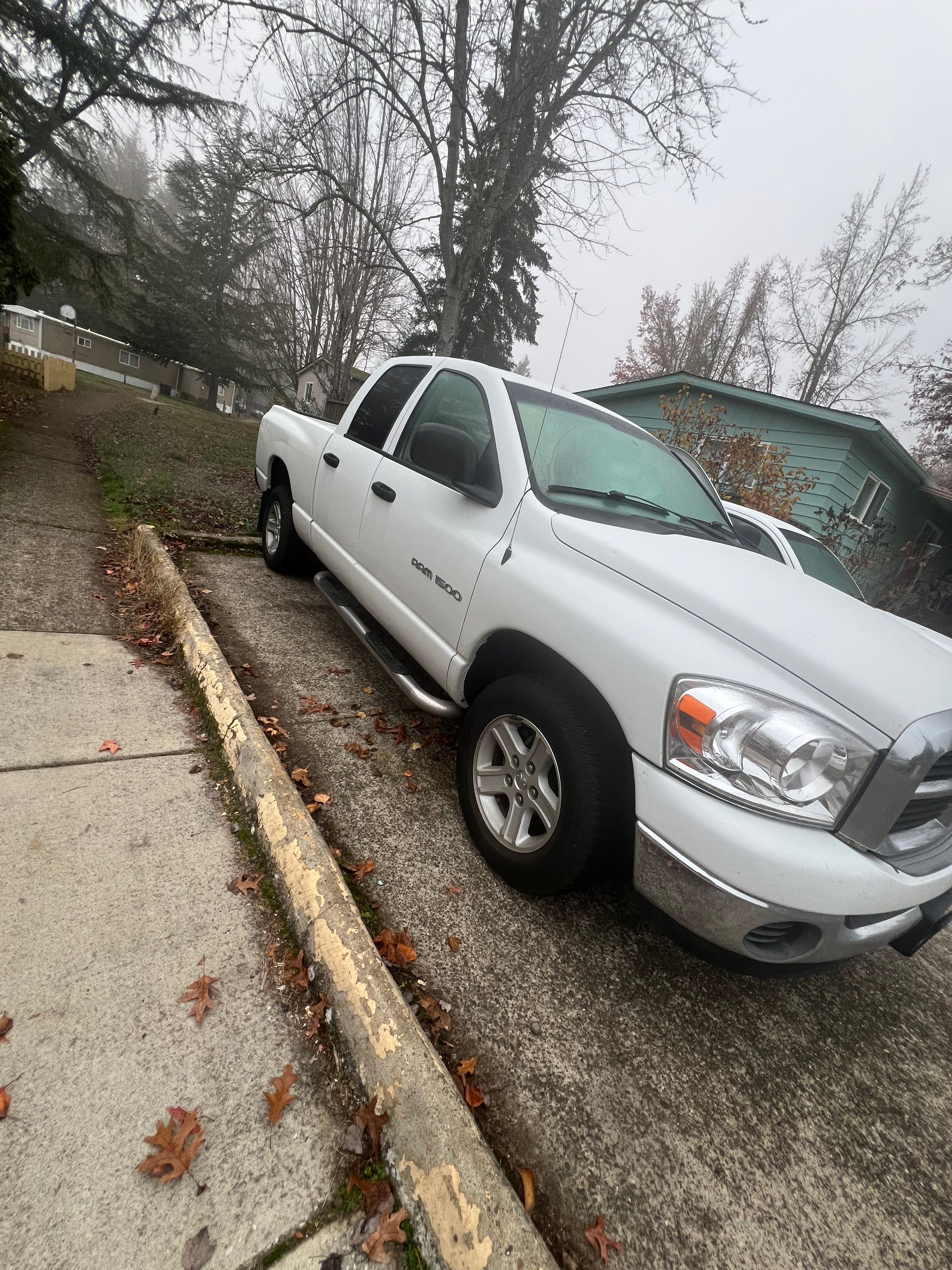 Used 2006 Dodge Ram 1500 Truck SLT RWD image 1
