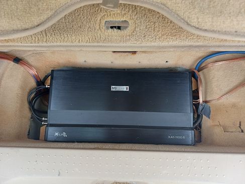 Used 2006 Cadillac SRX w/ Seating Package image 26