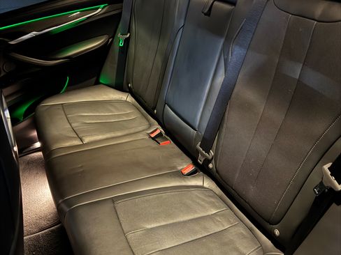 Used 2018 BMW X5 M image 29