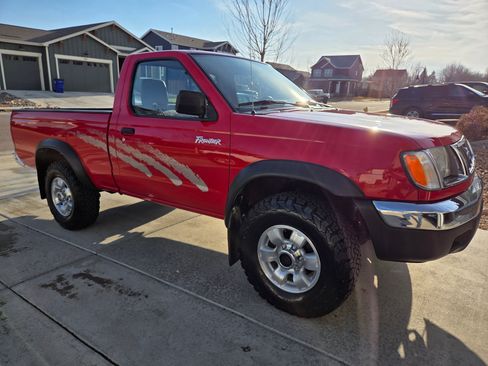 Used 1998 Nissan Frontier XE image 4