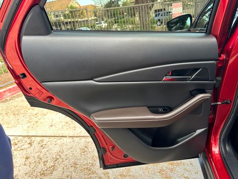 Used 2021 MAZDA CX-30 FWD 2.5 S w/ Premium Package image 25