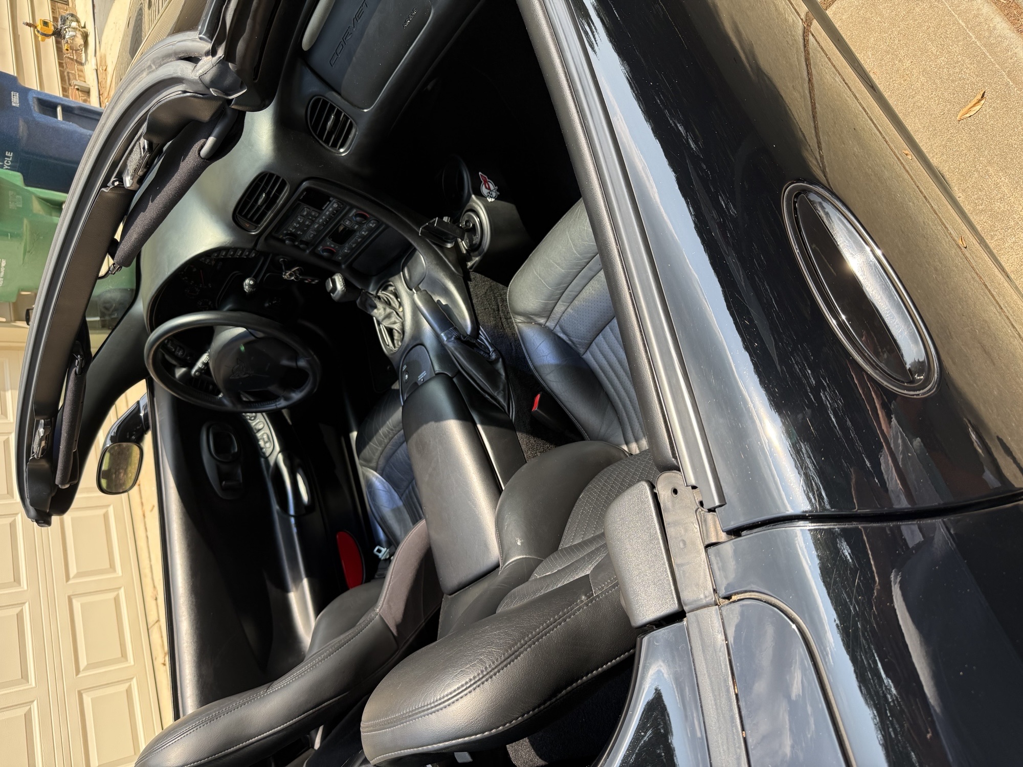 Used 2001 Chevrolet Corvette Convertible w/ Preferred Equipment Group2 RWD image 8